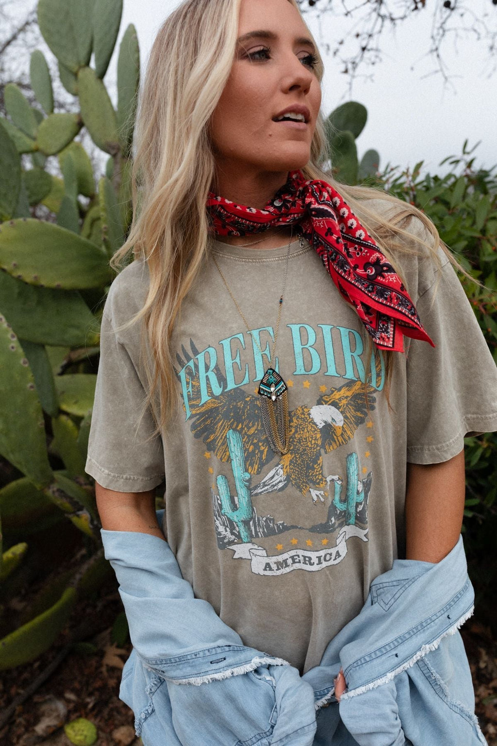Fly Free Graphic Tee - Mocha